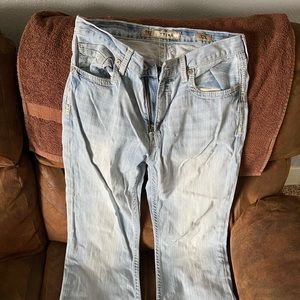 Men’s buckle jeans